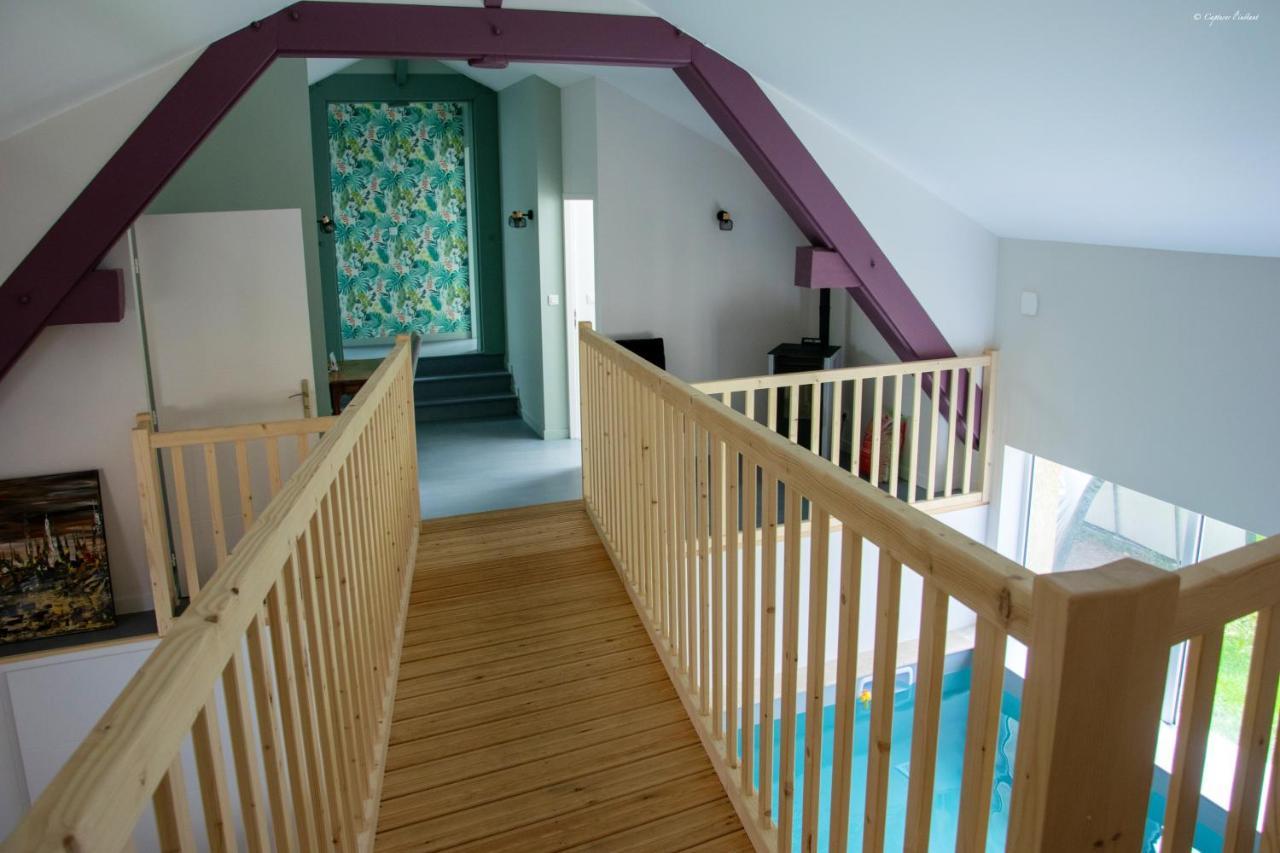 Villa de 5 chambres avec piscine interieure jardin clos et wifi a Panissieres Extérieur photo